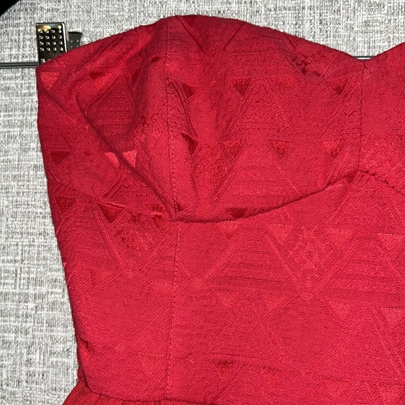 H&M Strapless Peplum Smock Back Top - Picture 3 of 10